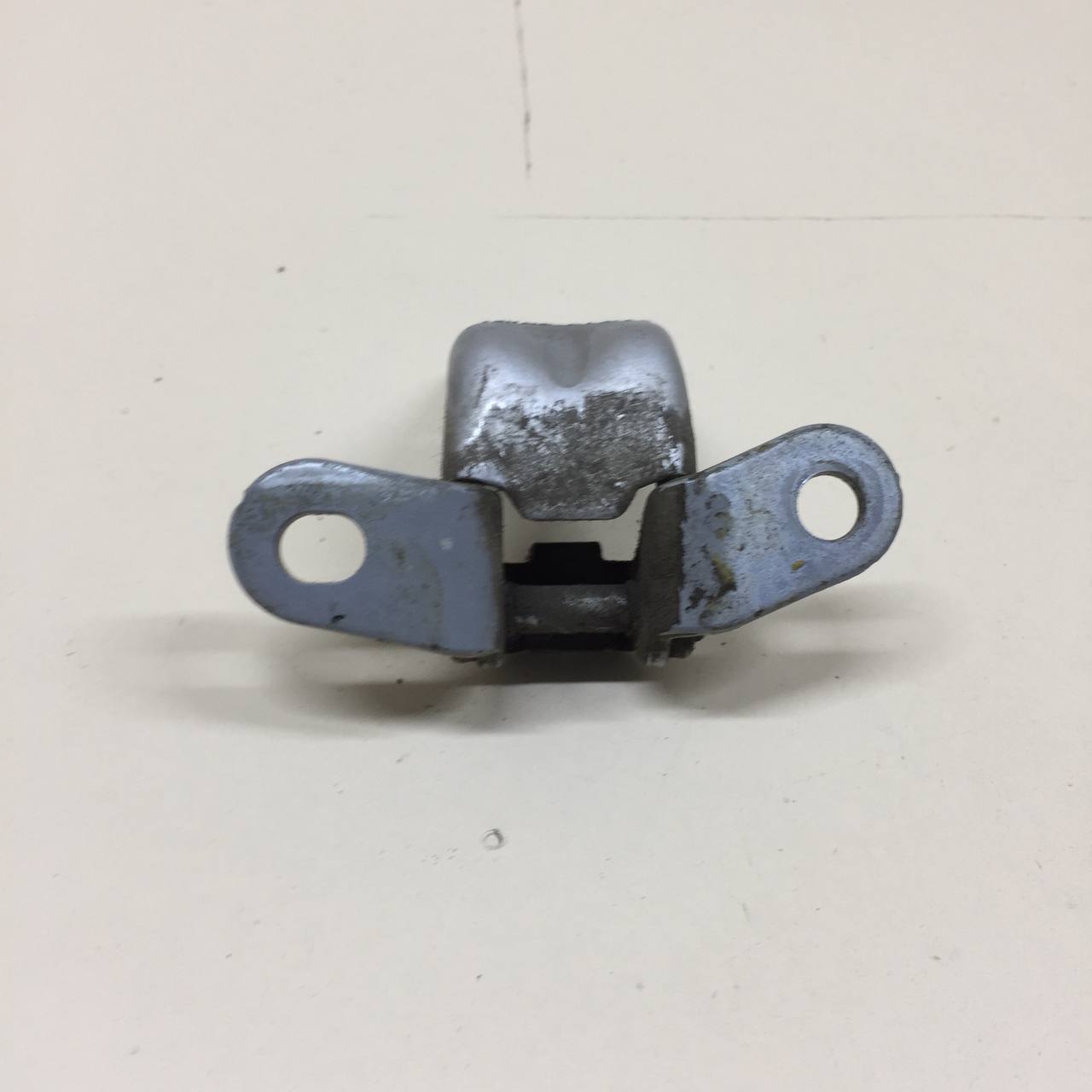 Петля двери задней левой нижняя Hyundai Solaris (HCR) 2017-2020