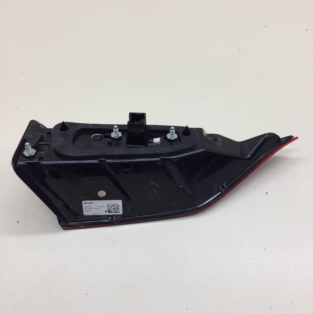 Фонарь задний внутренний правый Infiniti QX50 (J55) 2017-2022