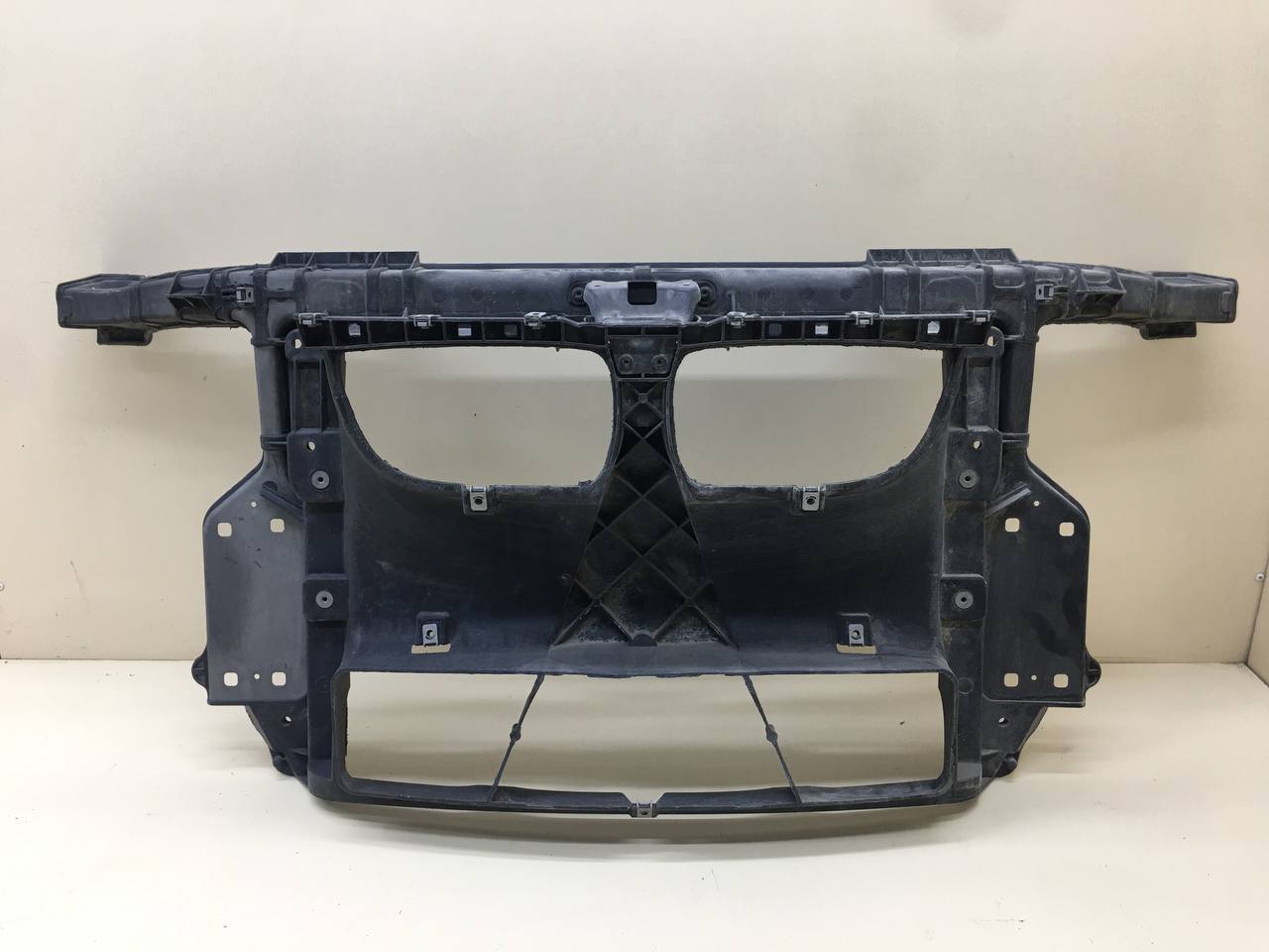 Панель передняя BMW 1-series E87/E81 2004-2011