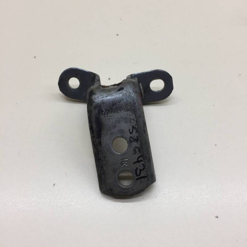 Петля двери передней правой верхняя Toyota Camry (XV50) 2011-2017