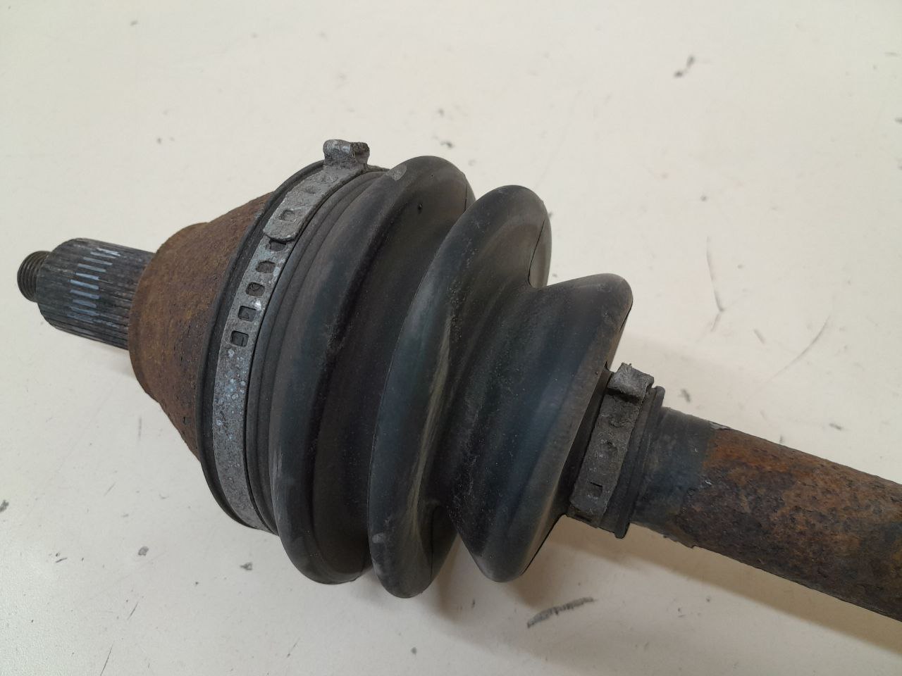 Полуось передняя левая Skoda Fabia (5J) 2007-2014