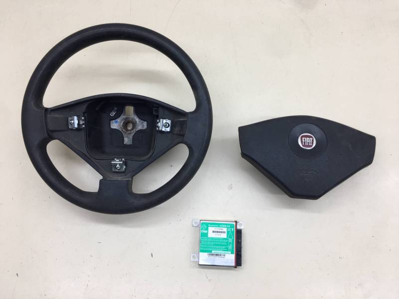 Подушка безопасности в рулевое колесо Fiat Albea 2002-2012