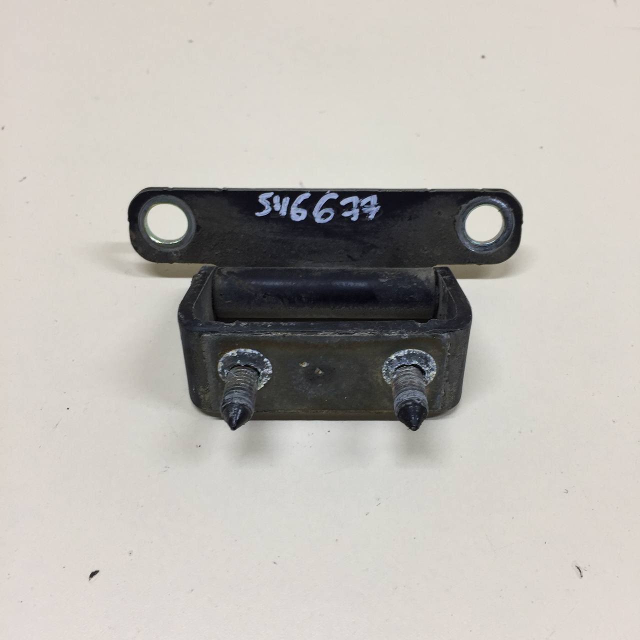 Петля двери багажника Hyundai Starex H1/Grand Starex 2007>