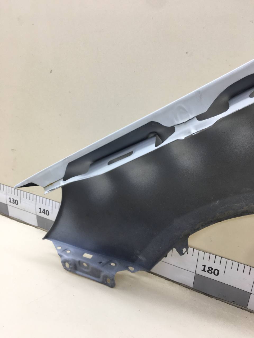 Крыло переднее правое Skoda Roomster 2006-2015