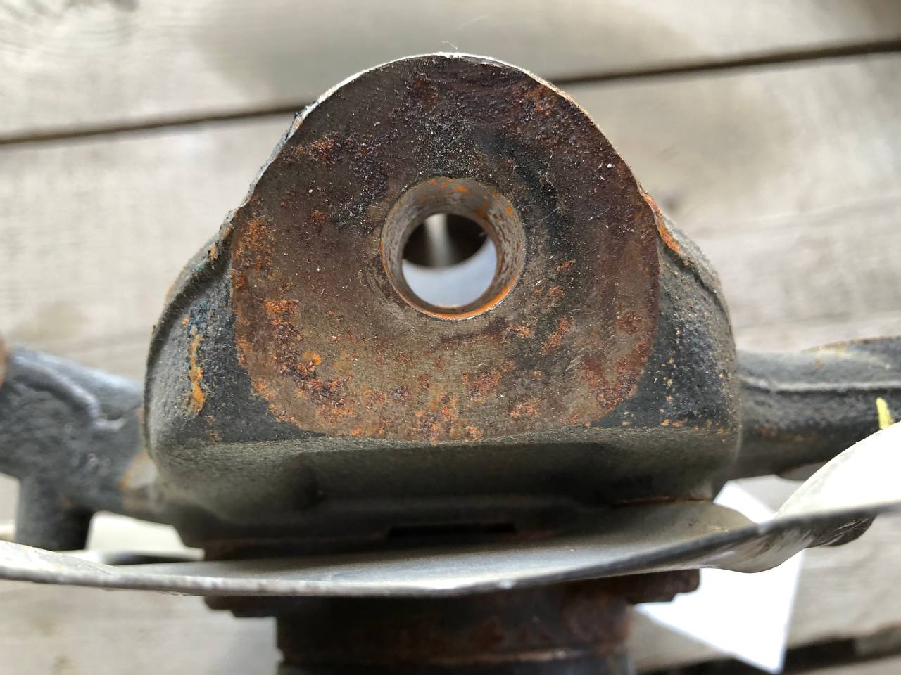 Кулак поворотный передний левый Chery Arrizo 8 2022>