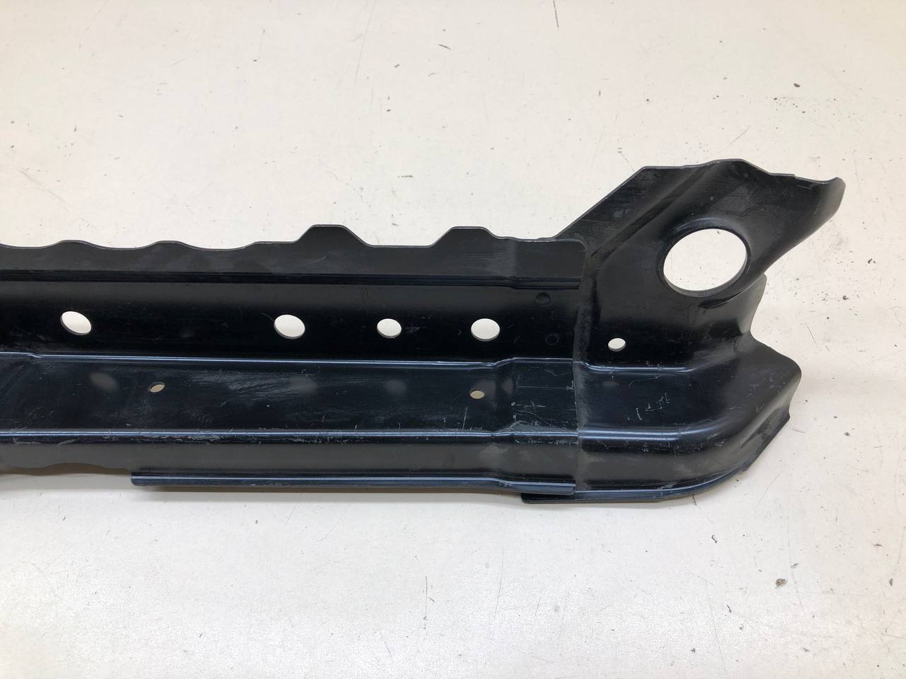 Балка подрадиаторная Subaru B9 Tribeca (WX/W10) 2004-2008