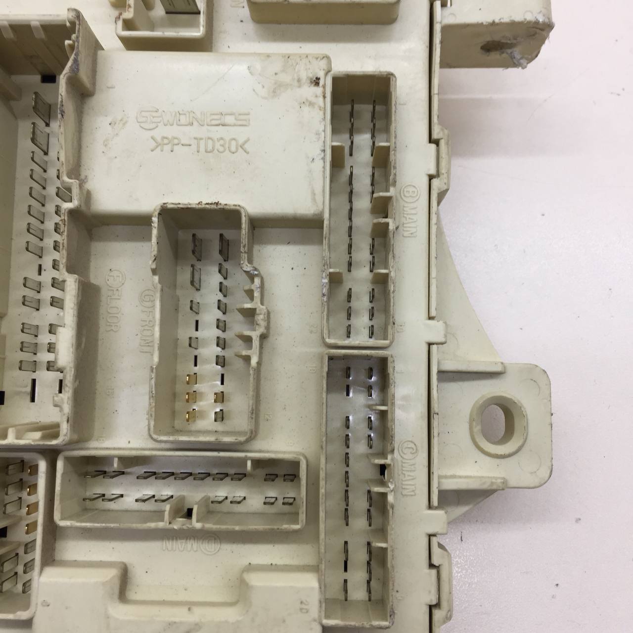 Блок предохранителей Kia Cerato (TD) 2009-2013