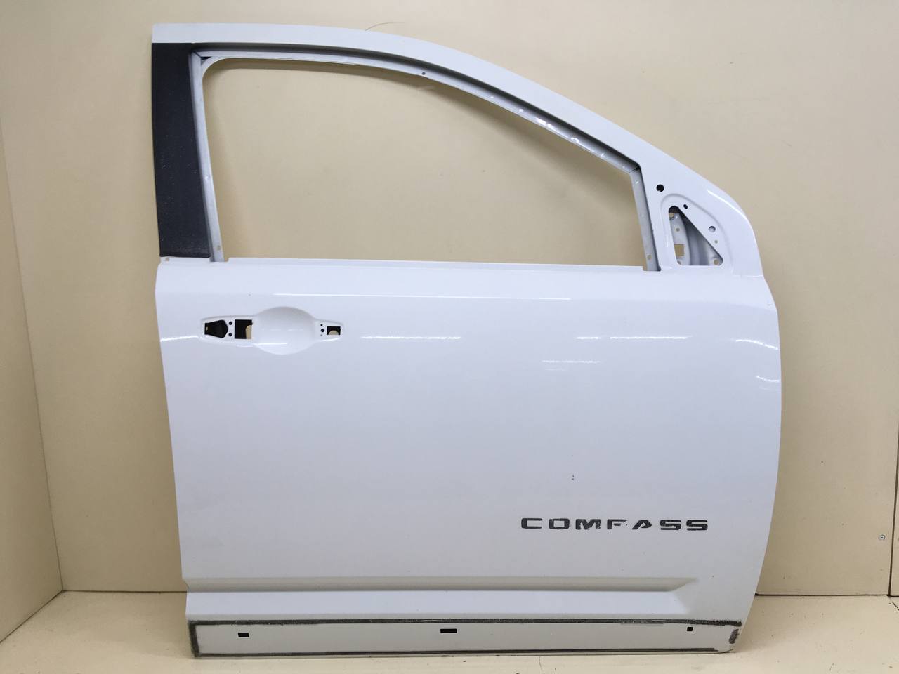 Дверь передняя правая Jeep Compass (MK49) 2006-2015