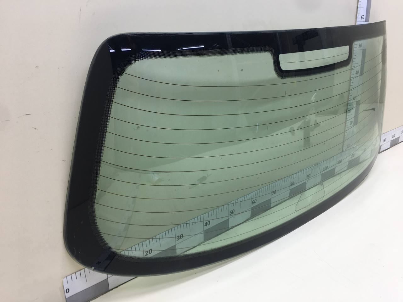 Стекло заднее Fiat Albea 2002-2012