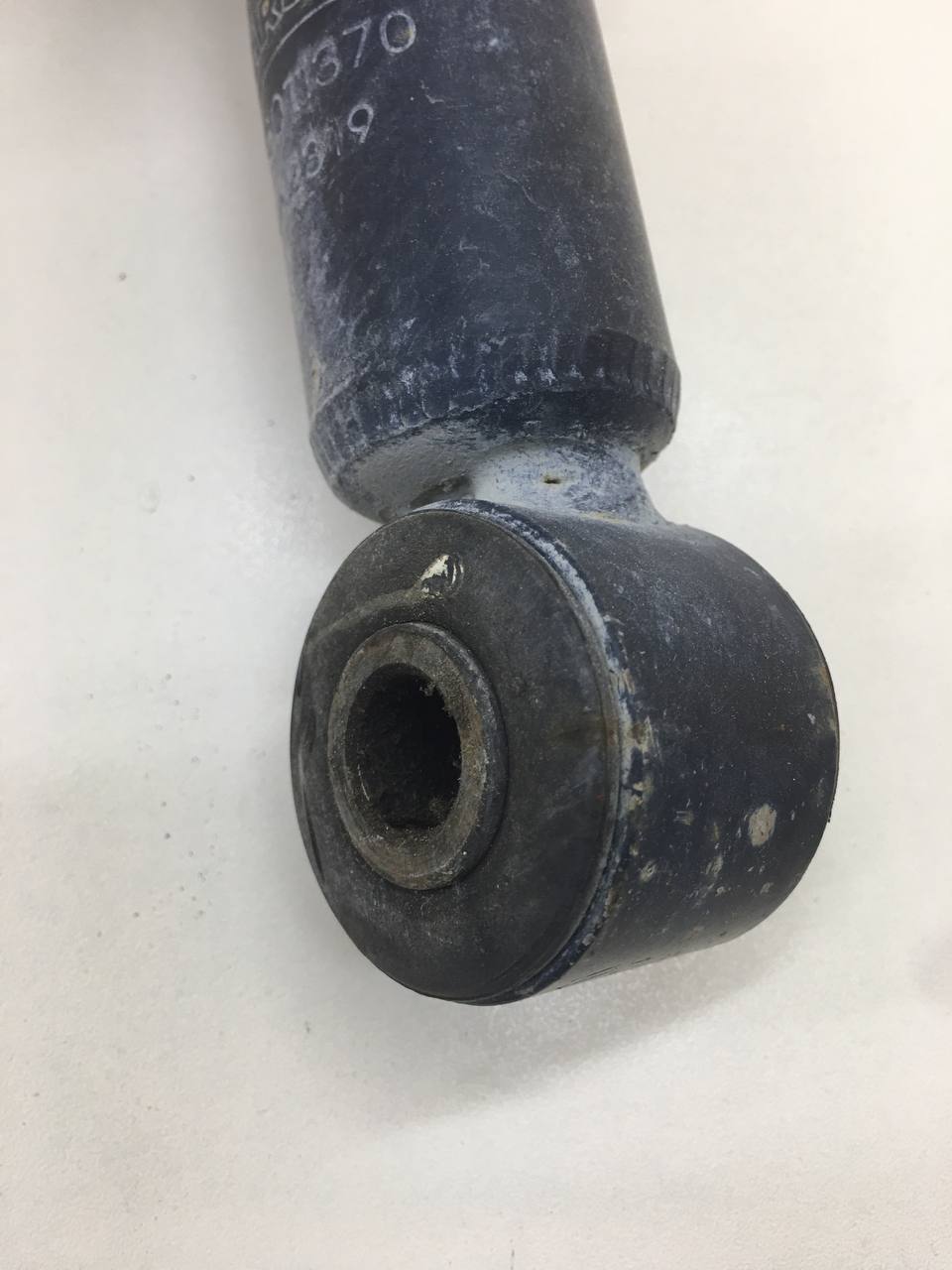 Амортизатор задний Lada Largus 2012>