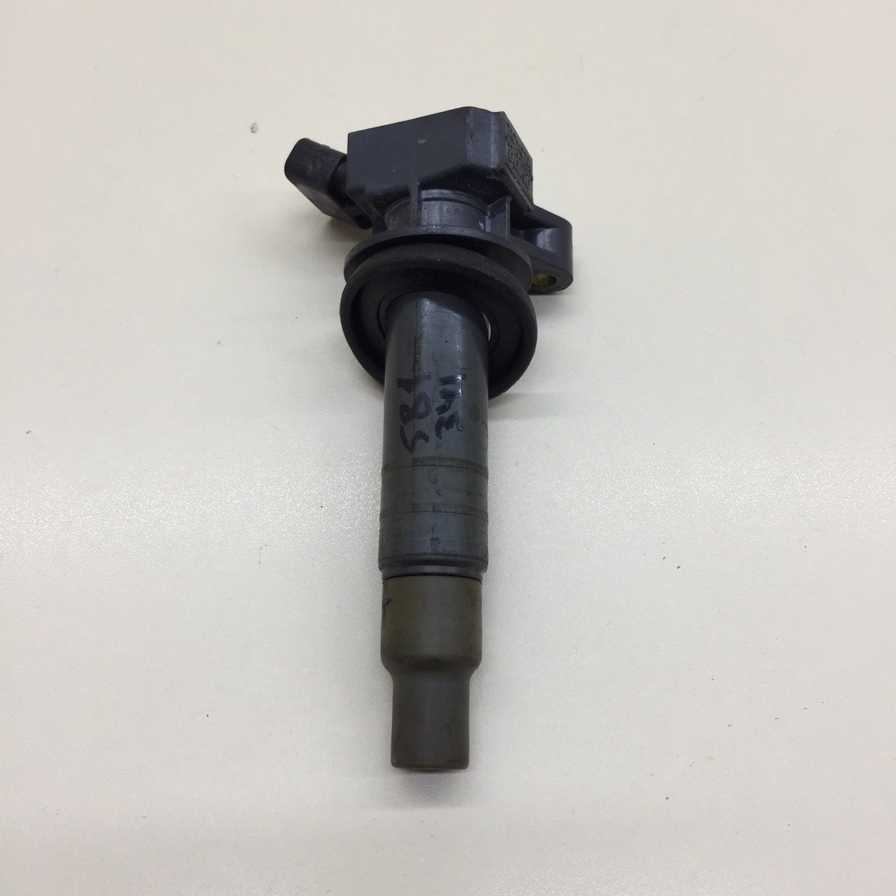 Катушка зажигания Toyota Corolla E120 2001-2007