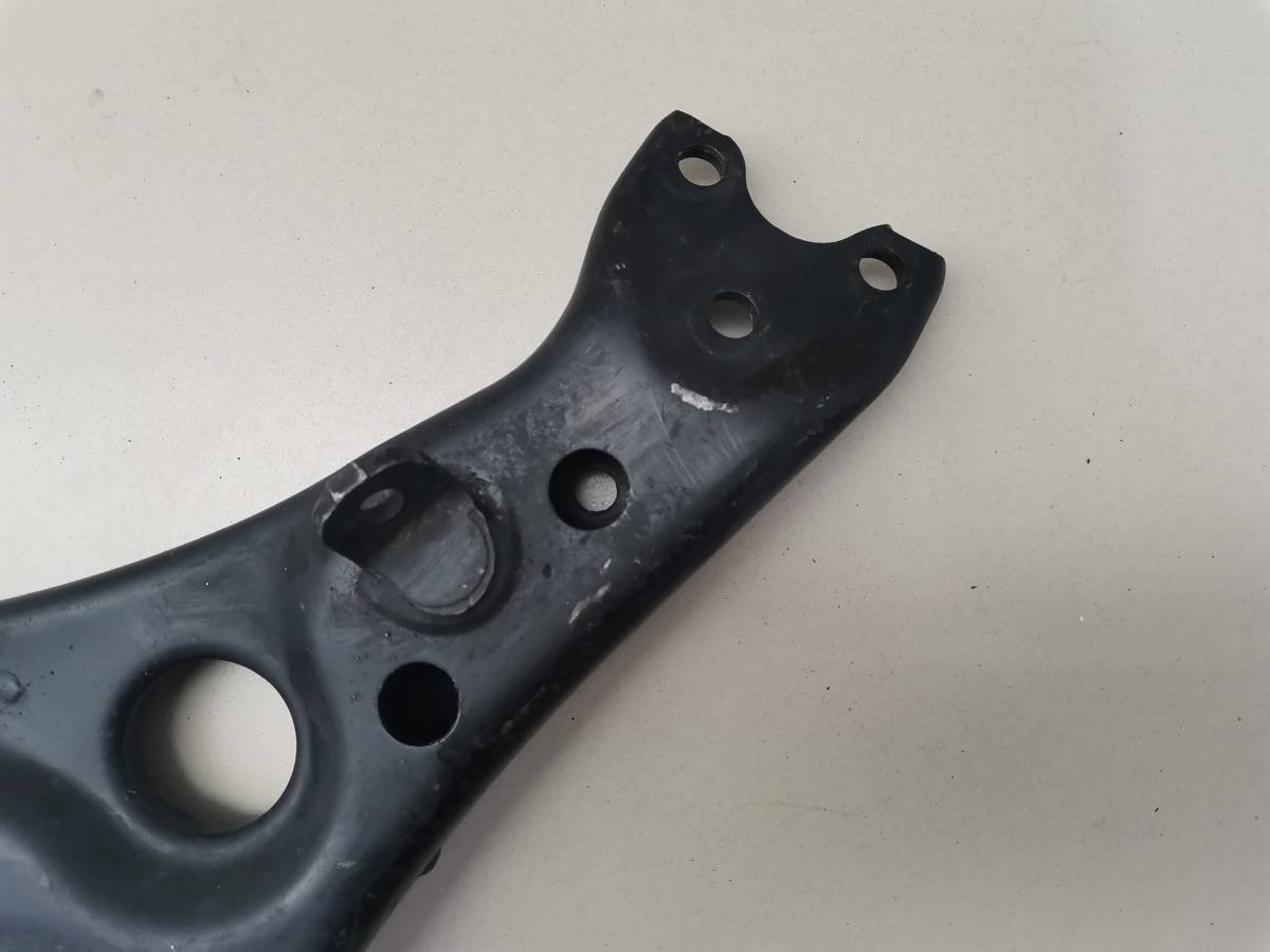 Рычаг передний левый Toyota Caldina (T190) 1992-1995