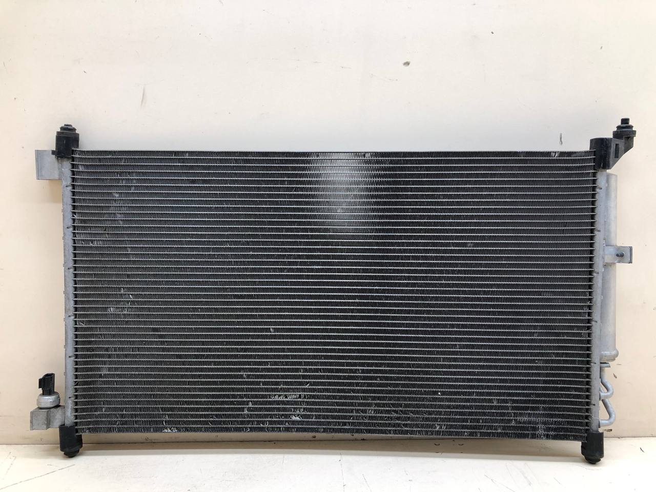 Радиатор кондиционера (конденсер) Nissan Juke (YF15) 2011-2020