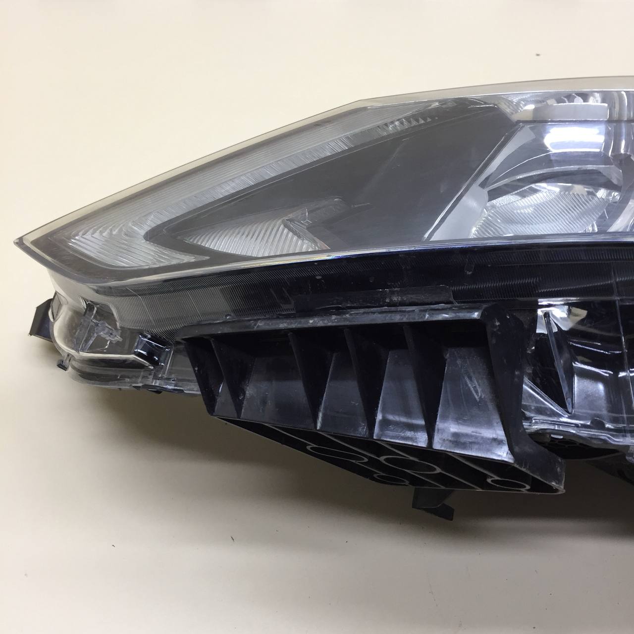 Фара левая Nissan Qashqai (J11) 2014>