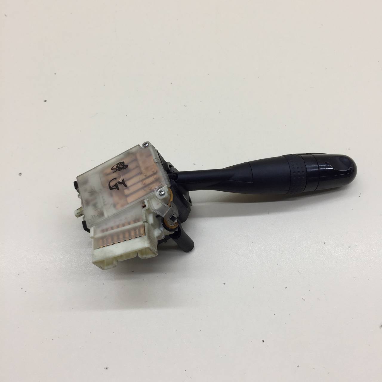 Переключатель поворотов подрулевой Suzuki Grand Vitara 2005-2015