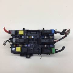 Блок предохранителей Opel Zafira (B) 2005-2012