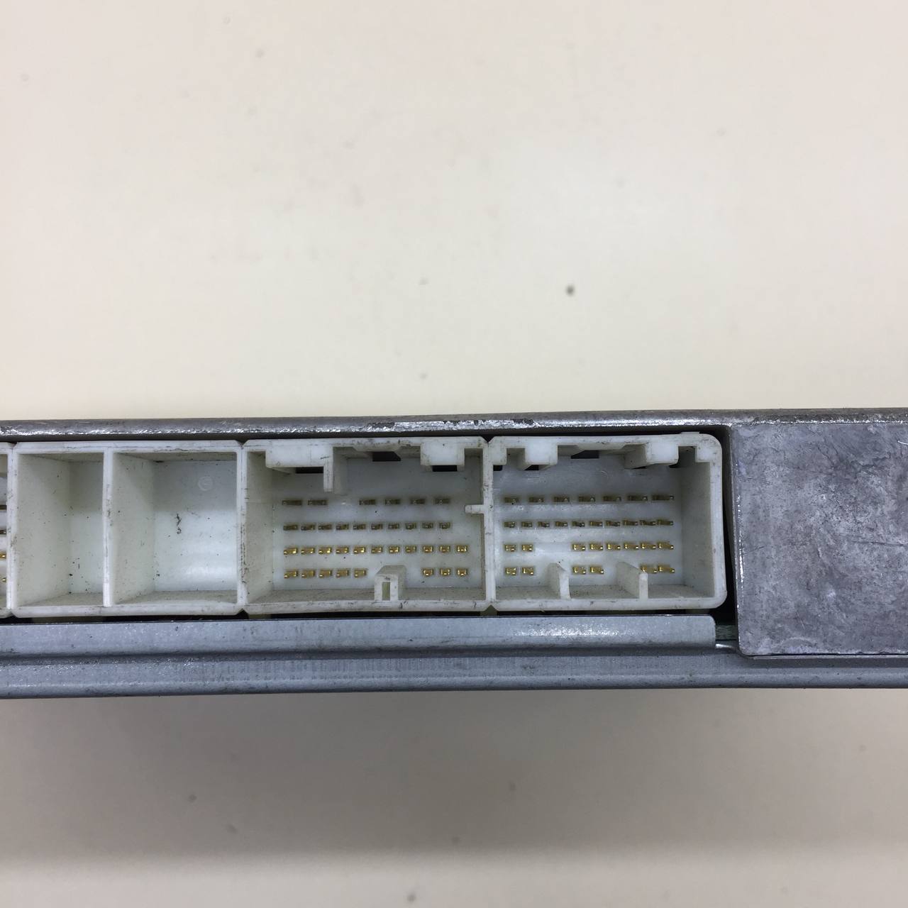 Блок управления двигателем Toyota Avensis (T250) 2003-2009