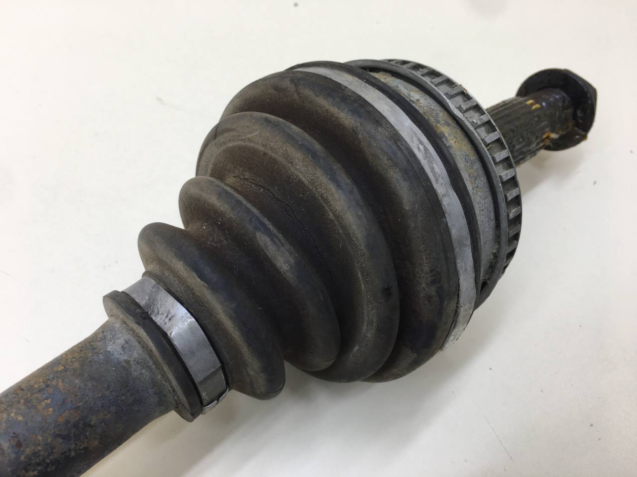 Полуось задняя Lexus RX 300 (XU10) 1997-2003