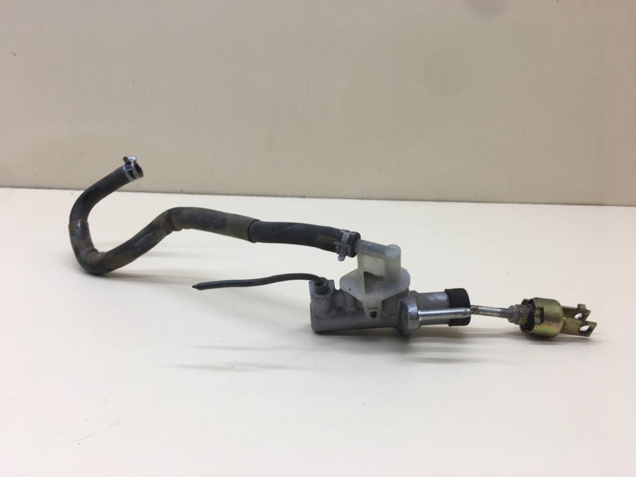 Цилиндр сцепления главный Toyota Camry (XV30) 2001-2006