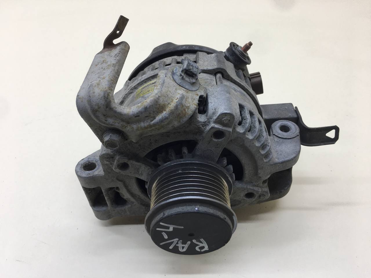 Генератор Toyota Rav 4 (A30) 2006-2013