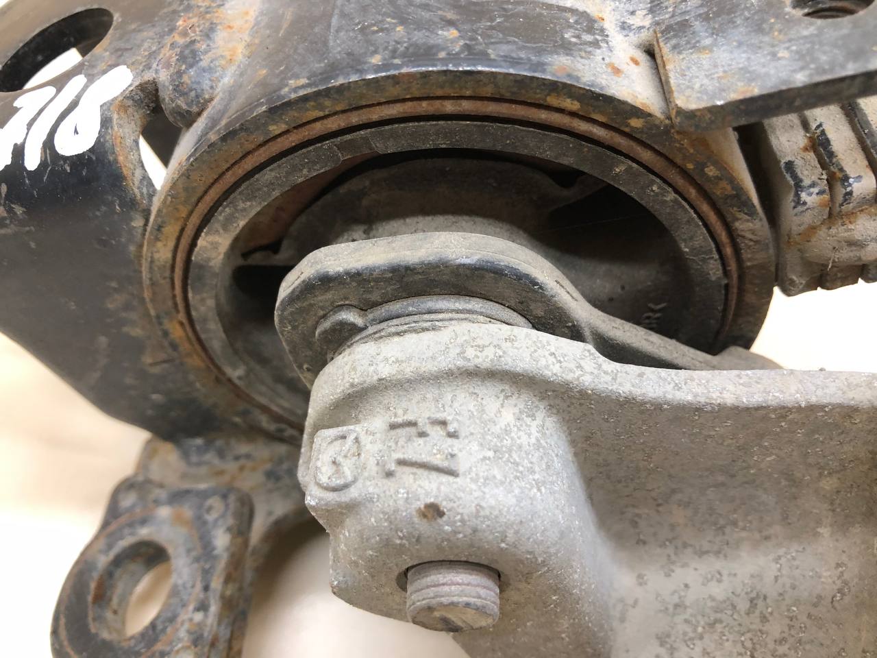 Опора двигателя левая Mazda CX-5 (KE) 2011-2017