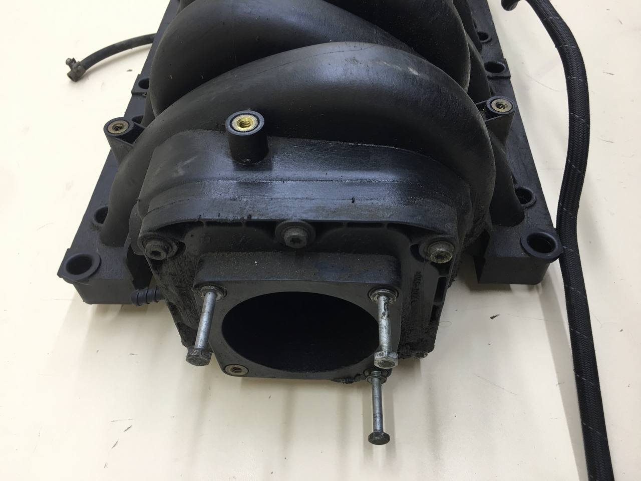 Коллектор впускной BMW X5 E53 2000-2007