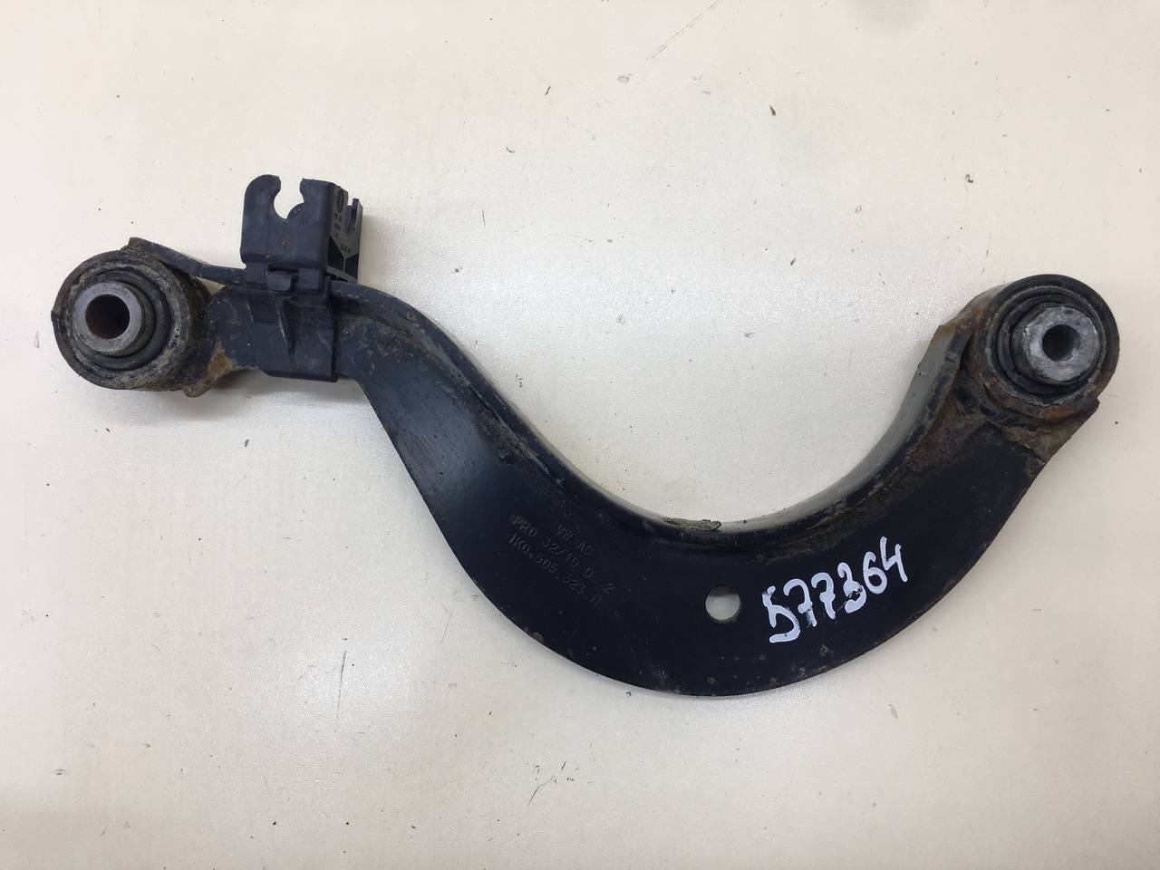 Рычаг задний верхний Volkswagen Tiguan (5N1) 2007-2011