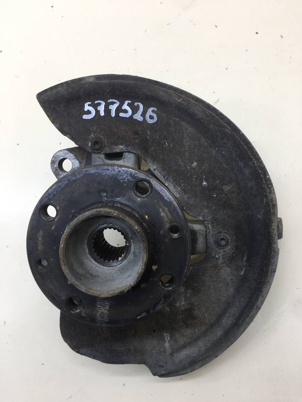 Кулак поворотный передний левый Lada Vesta 2015>