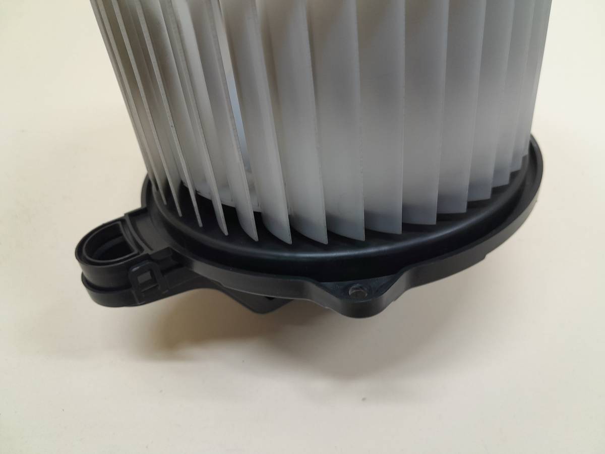 Моторчик отопителя Genesis G70 2017-2022