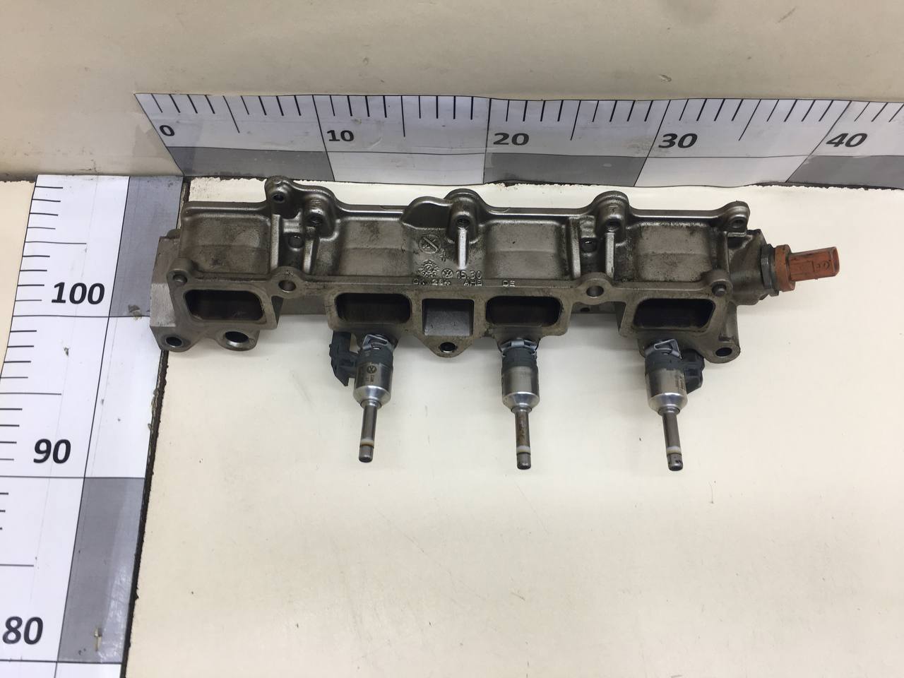 Рейка топливная (рампа) Volkswagen Tiguan (5N2) 2011-2016