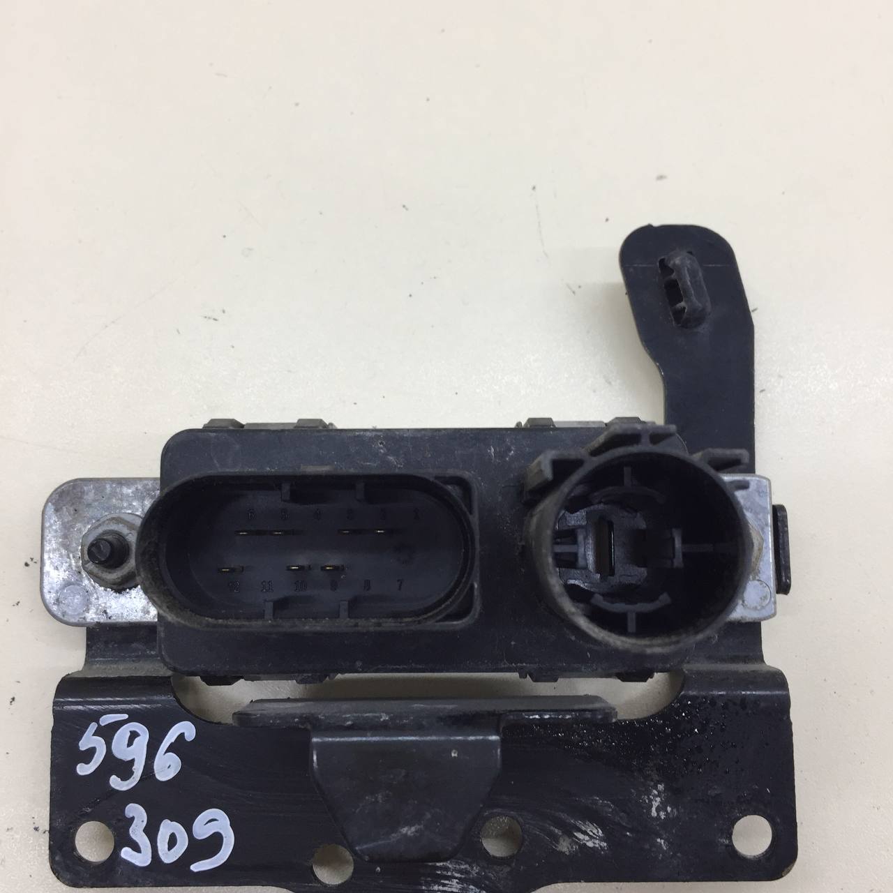 Реле свечей накала Jaguar XE (760) 2014-2021