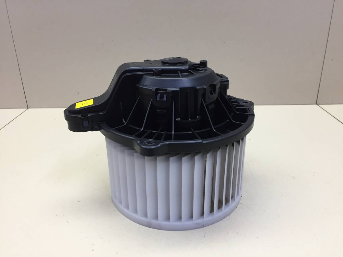 Моторчик отопителя Kia Stinger (CK) 2017--2022