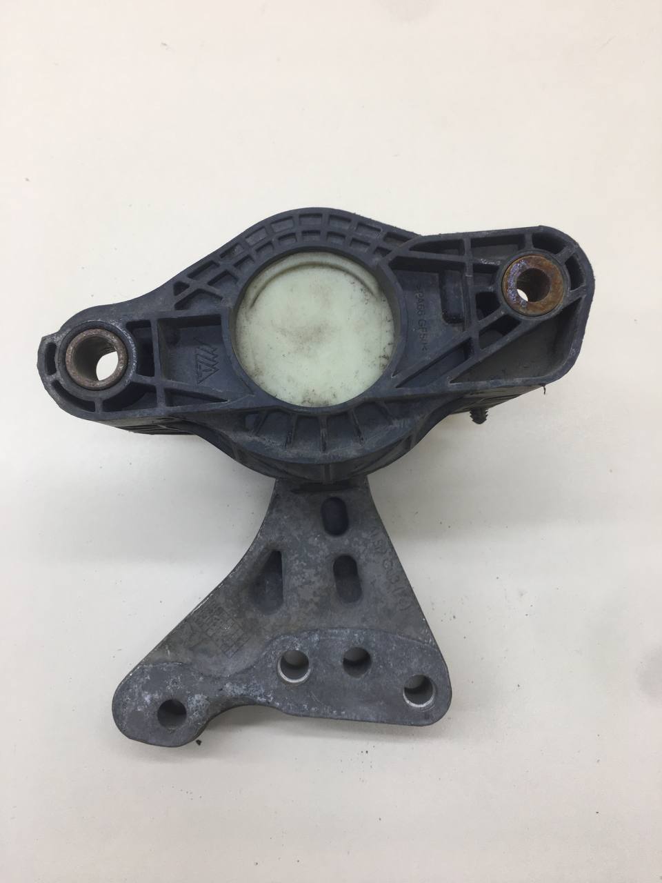 Опора двигателя правая Citroen C-Elysee 2012-2017