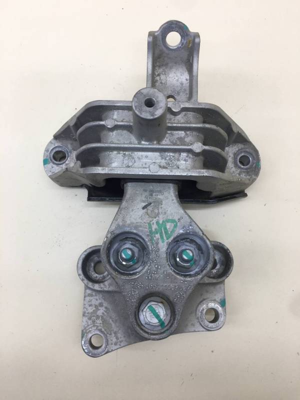 Опора двигателя левая Jetour Dashing 2022>