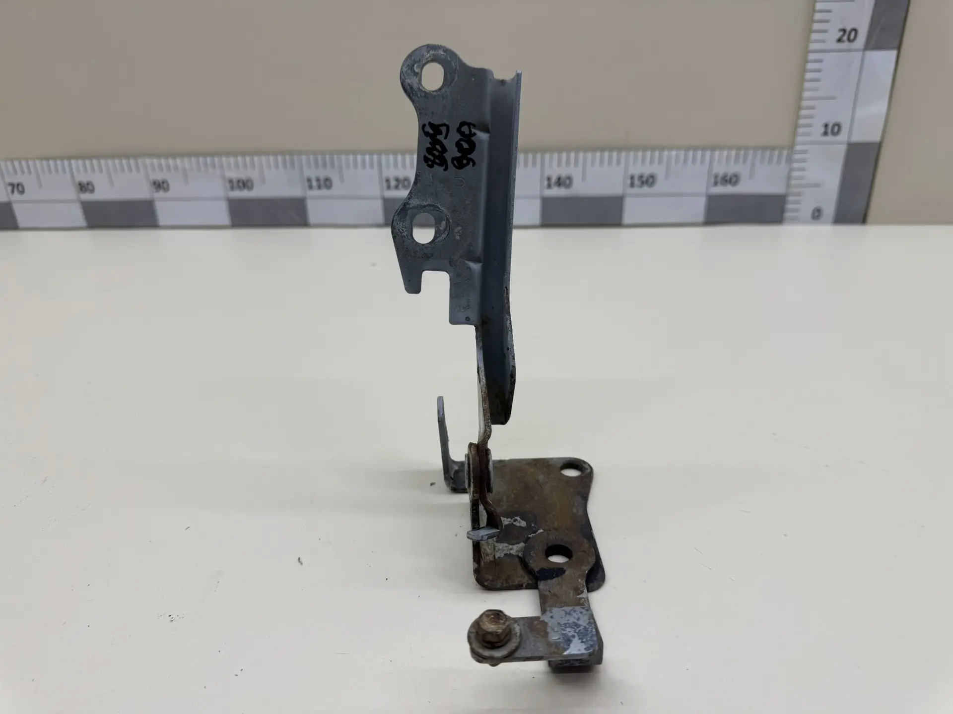 Петля капота правая Kia Spectra (SD) 2004-2011