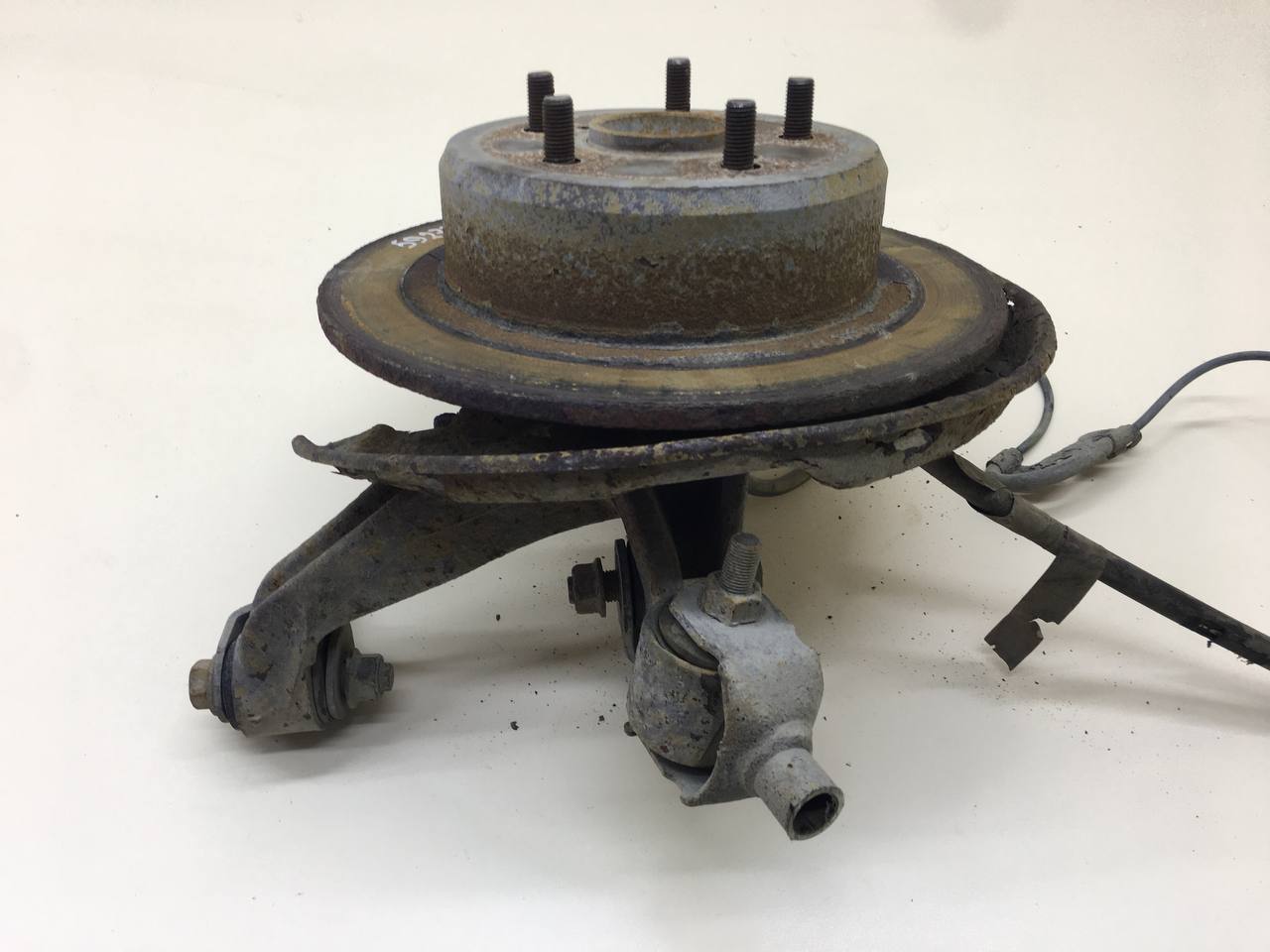 Кулак поворотный задний правый Toyota Camry (XV30) 2001-2006