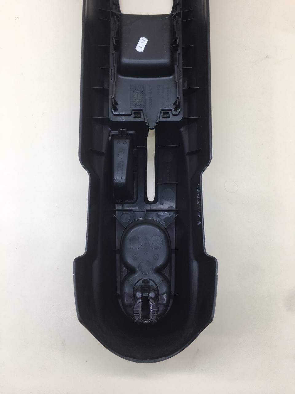 Консоль центральная Peugeot 207 2006-2013