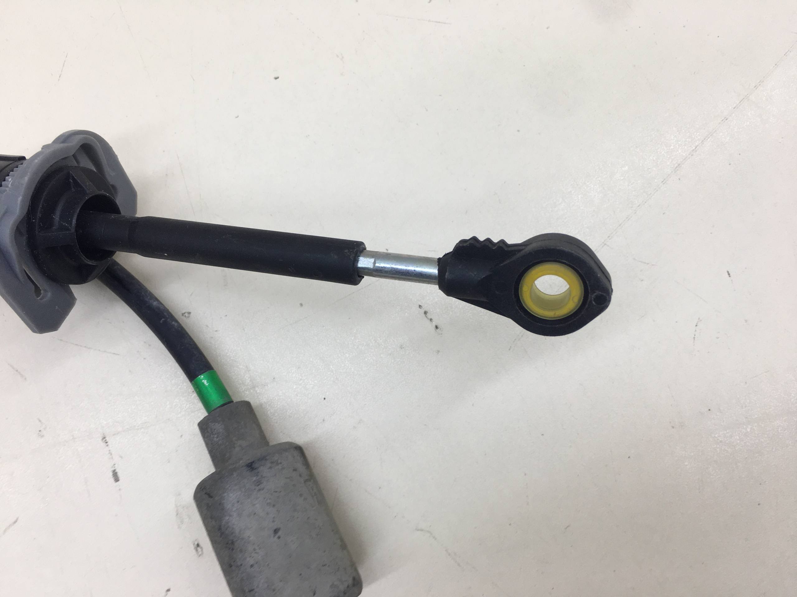 Трос КПП Kia Ceed (ED) 2007-2012