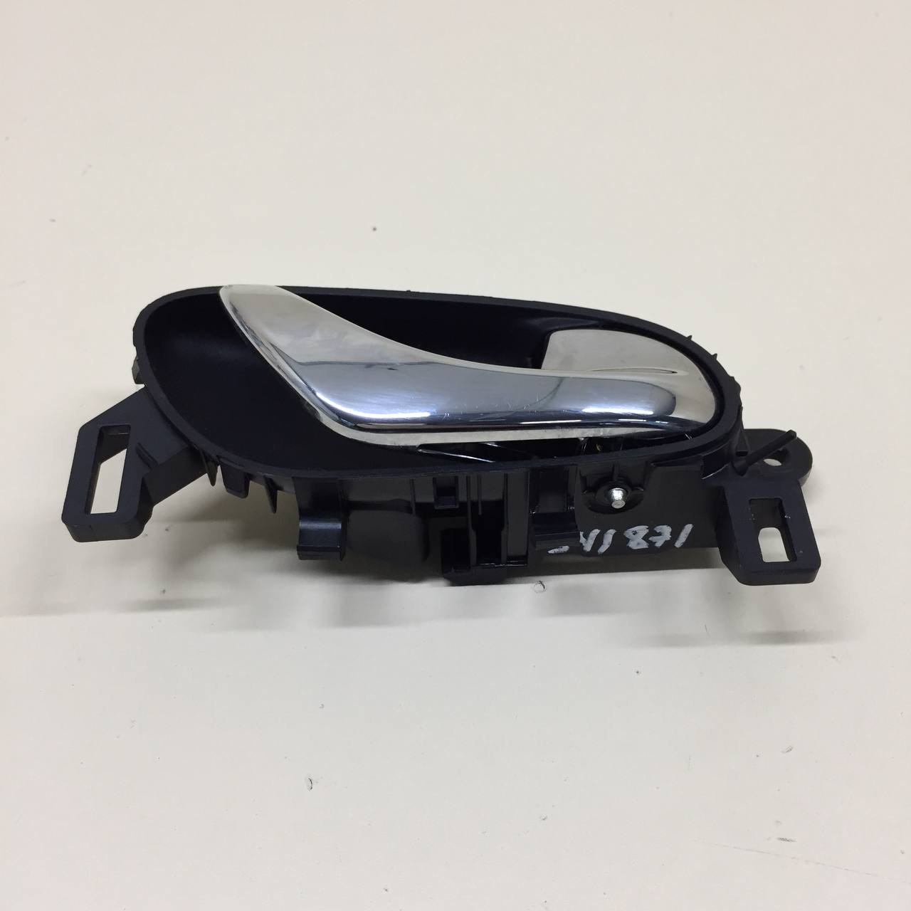 Ручка двери внутренняя правая Nissan Qashqai (J11) 2014>