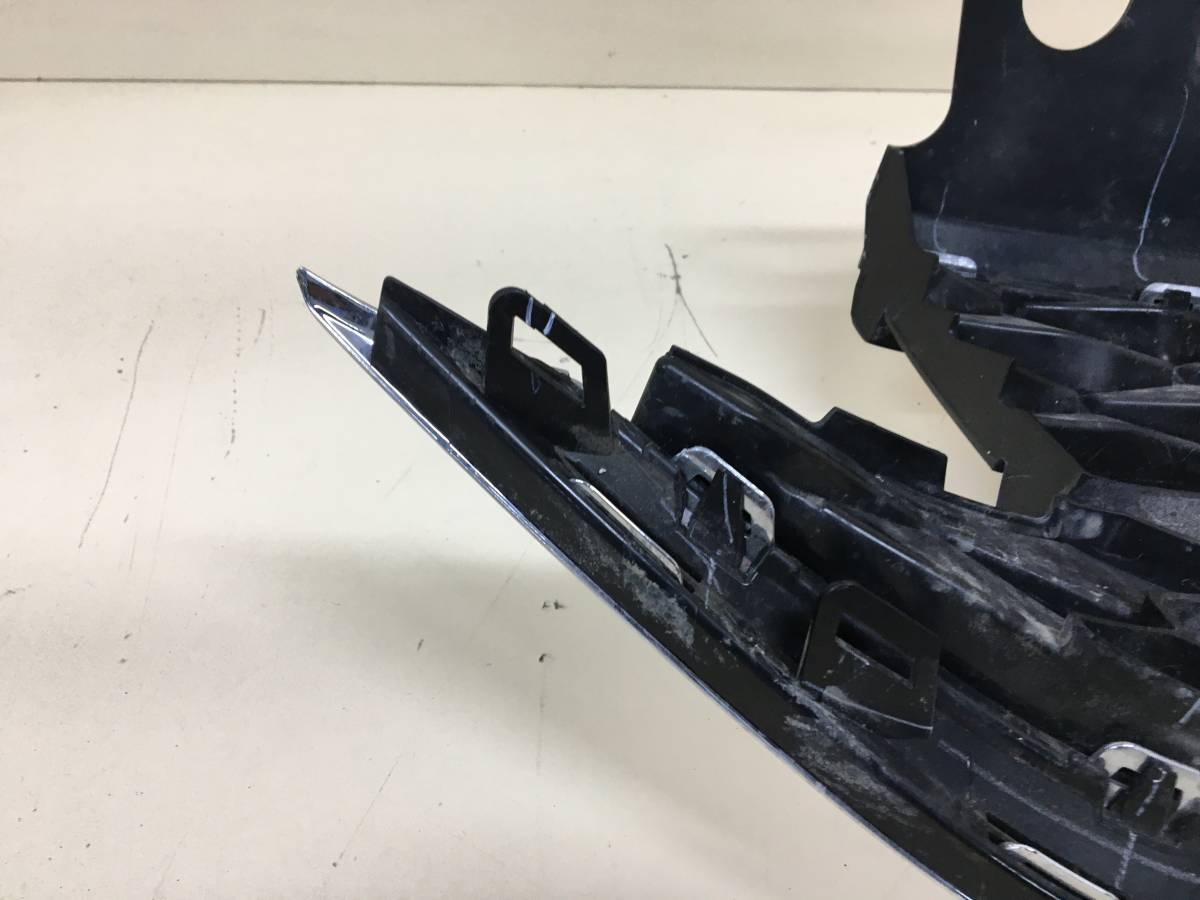 Решетка радиатора Volkswagen Taos 2020>