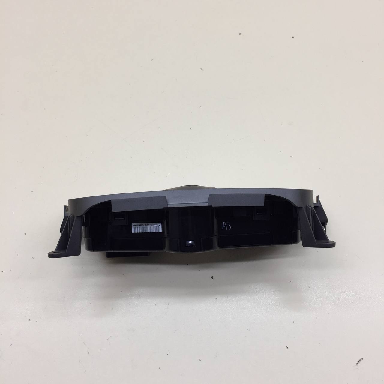 Блок управления климатической установкой Nissan Tiida (C13) 2015>