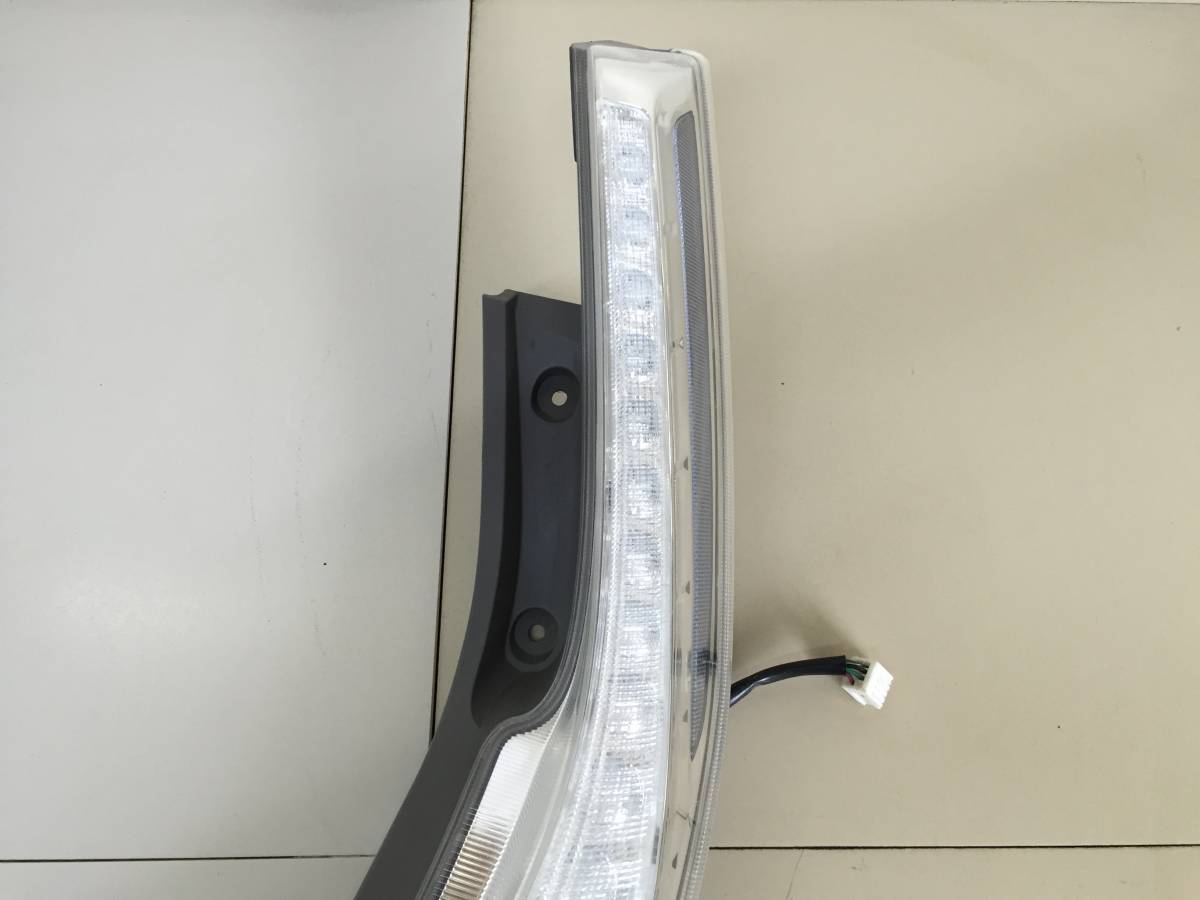 Фонарь задний правый Nissan Leaf (ZE0) 2009-2017