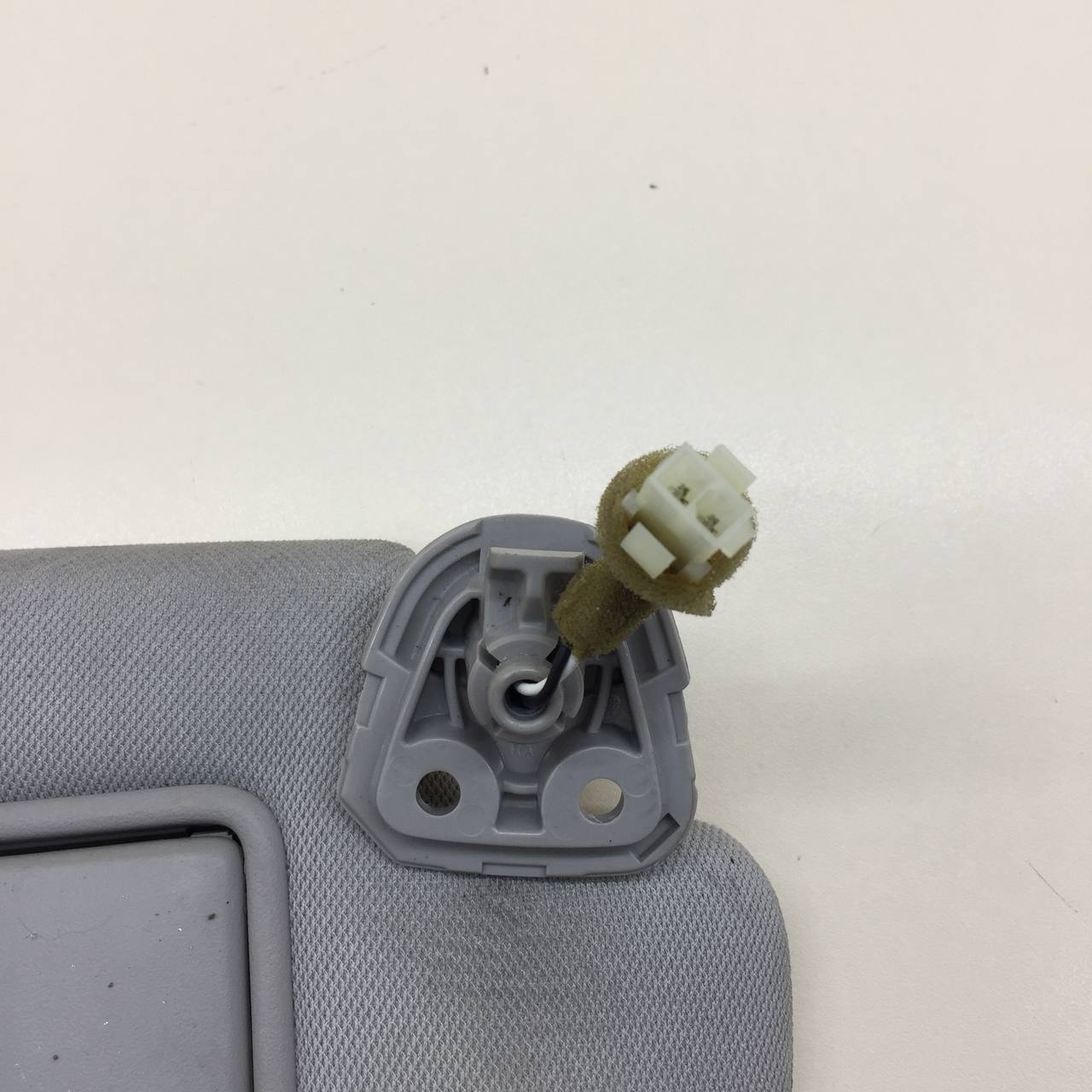 Козырек солнцезащитный (внутри) Infiniti Q50 (V37) 2014-2021