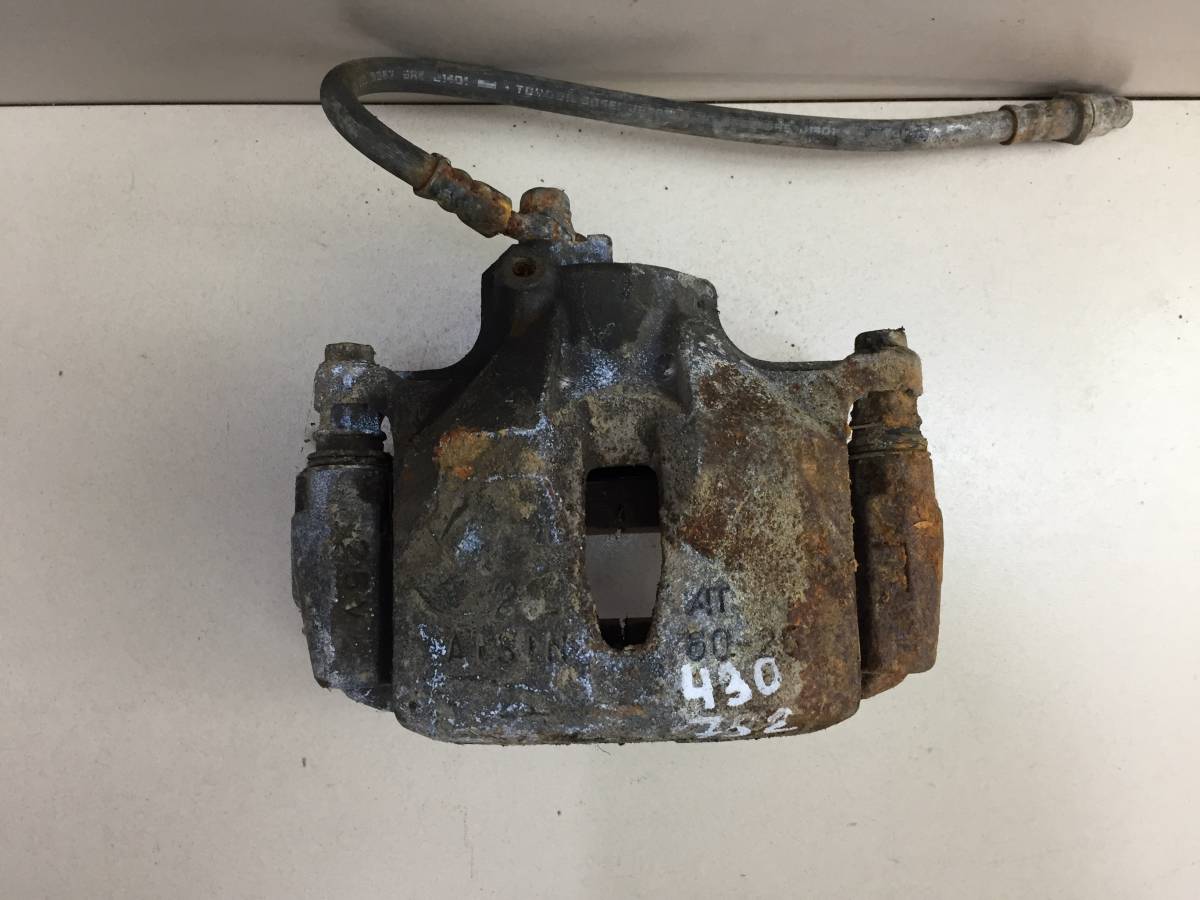 Суппорт передний левый Toyota Progres (G10) 1998-2007