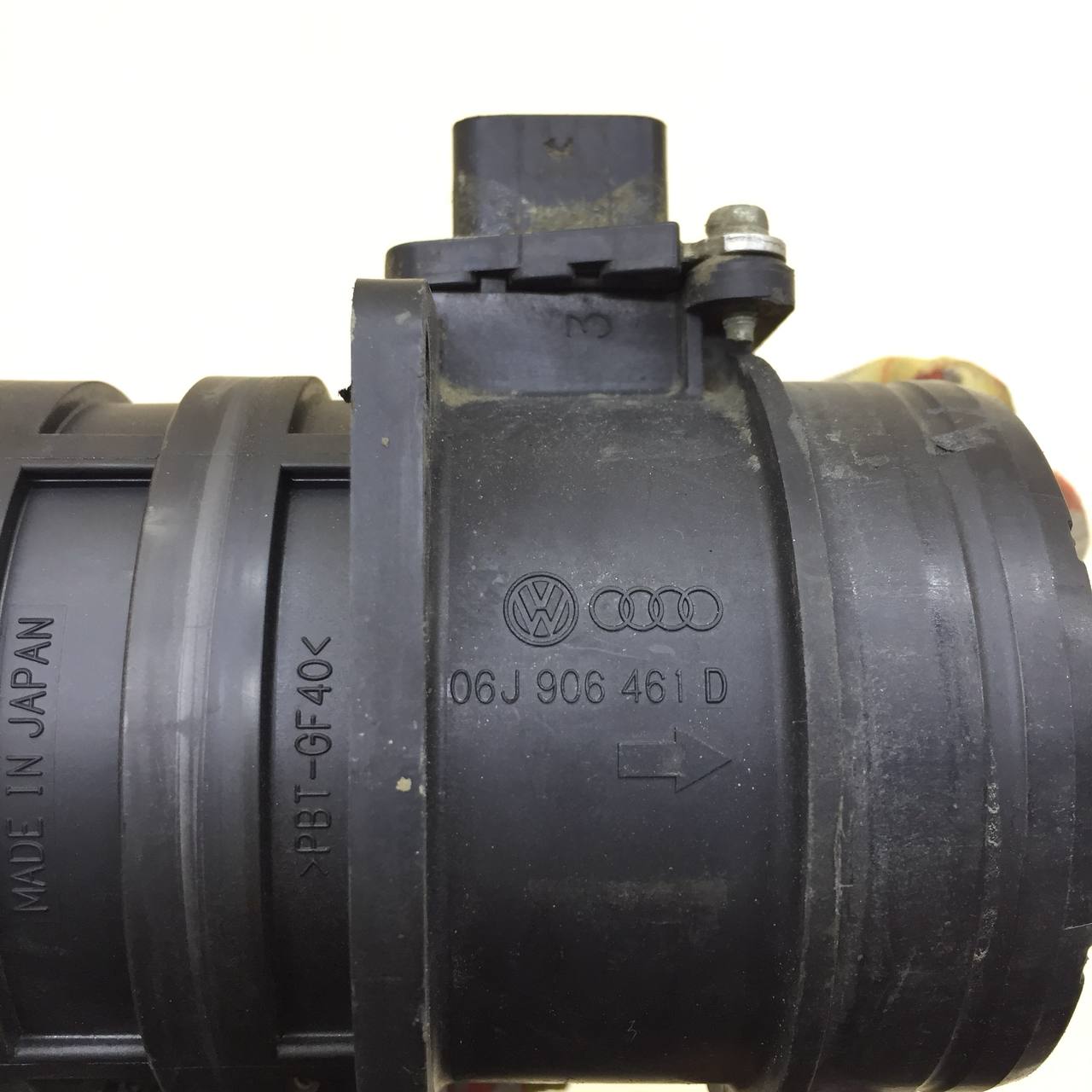 Датчик расхода воздуха (массметр, дмрв) Volkswagen Passat B7 2011-2015