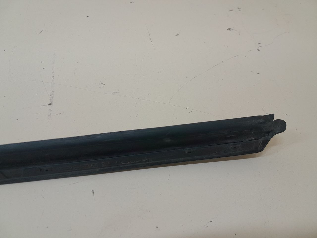 Молдинг лобового стекла Audi A6 (C7) 2011>