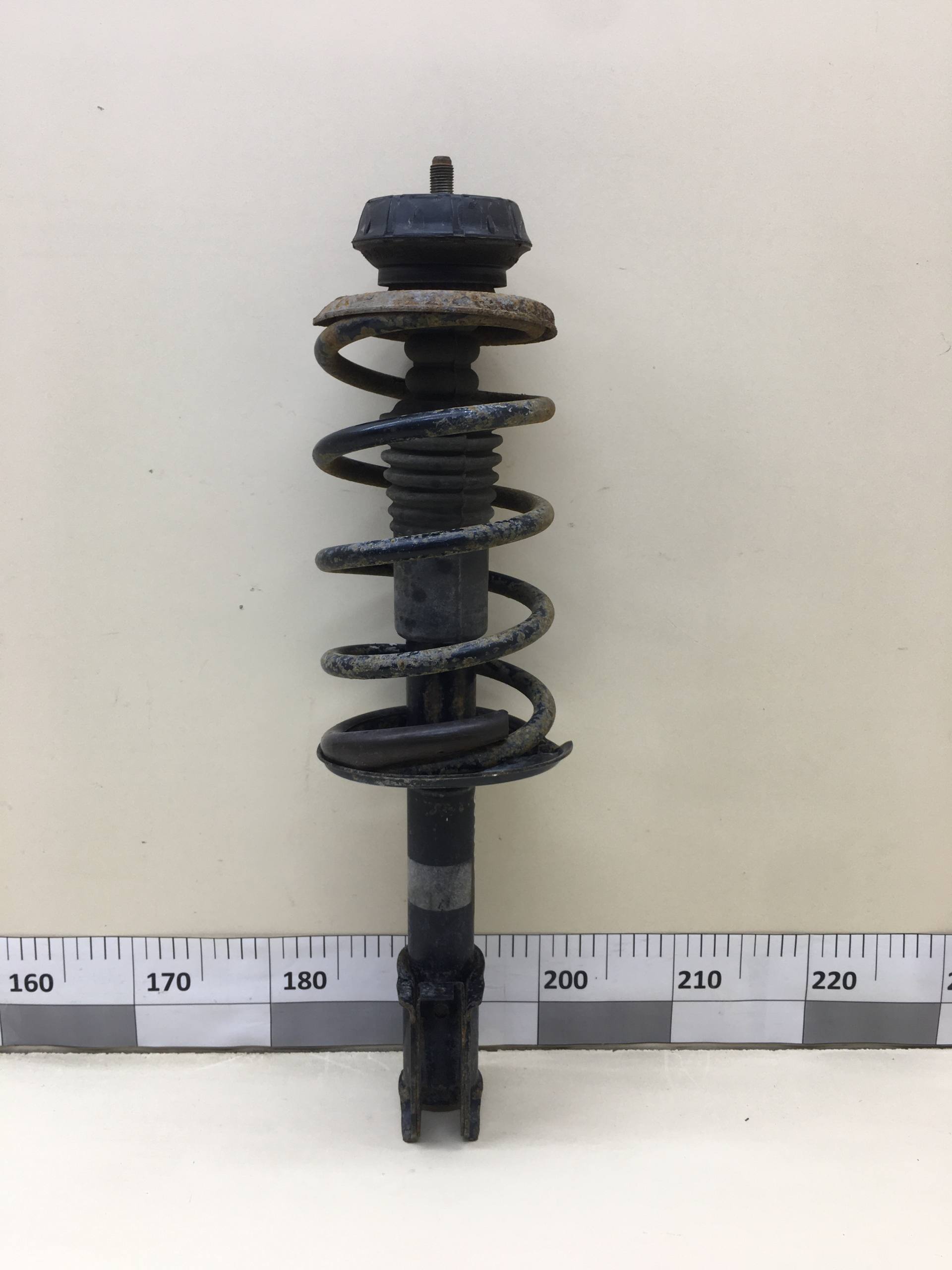 Амортизатор передний Renault Logan (1) 2005-2014