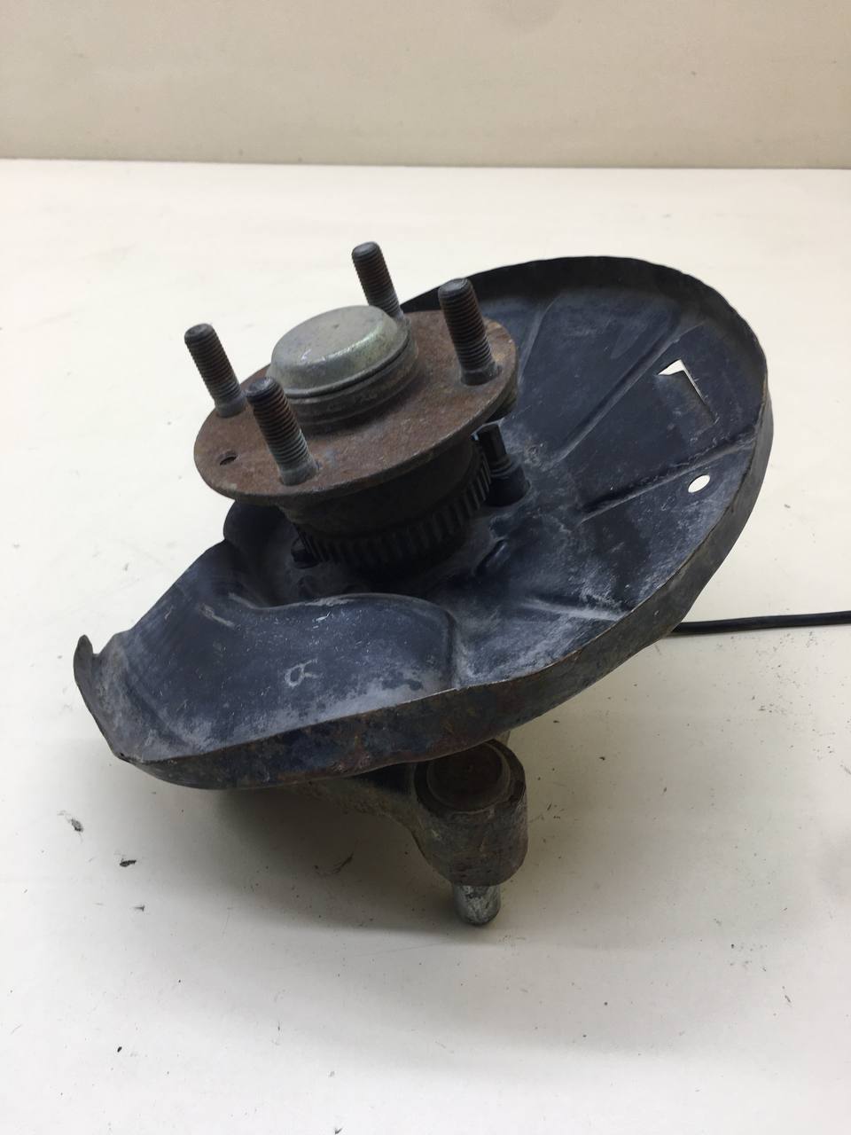 Кулак поворотный задний правый Kia Spectra (SD) 2004-2011