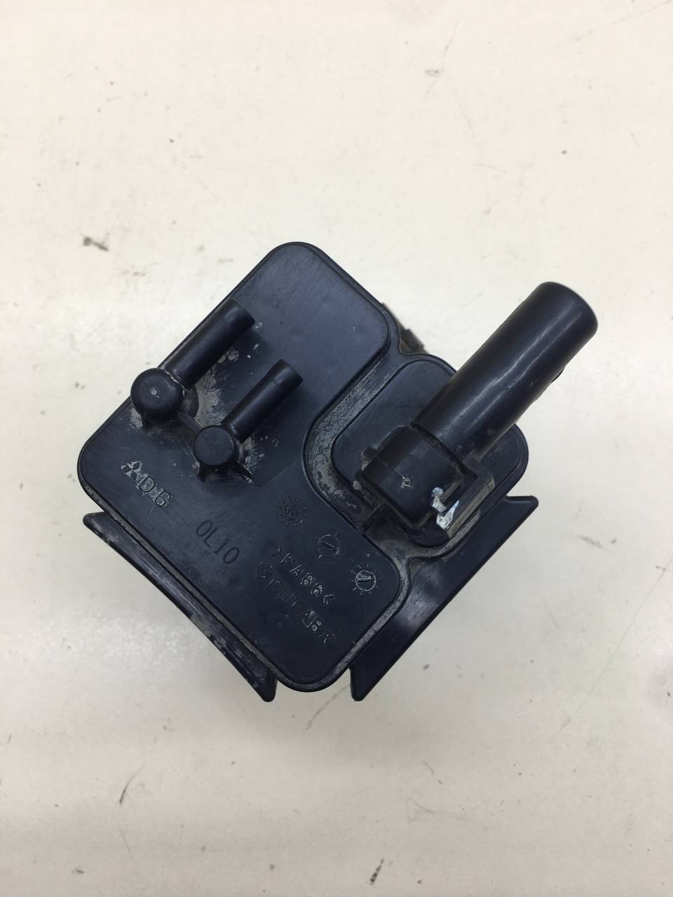 Абсорбер (фильтр угольный) Mitsubishi ASX (GA) 2010>