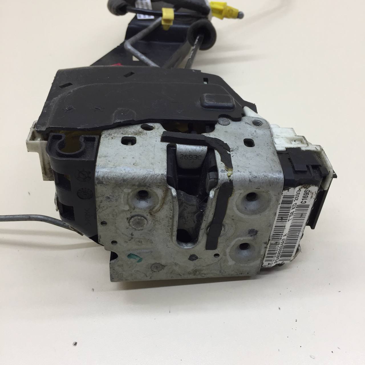 Замок двери передней правой Jeep Grand Cherokee (WK2) 2010>